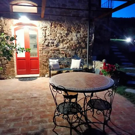 Podere La Apartment