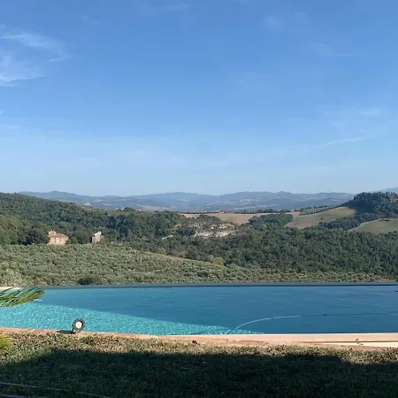 Podere La Apartment *