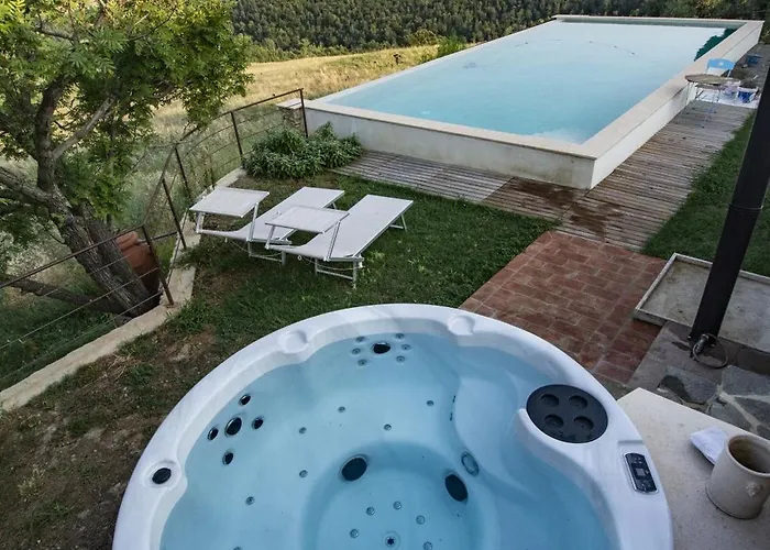 Podere La דירה *